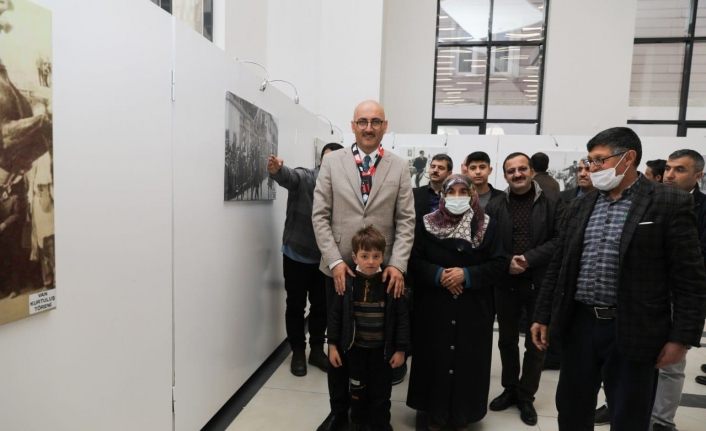 İpekyolu’nda ‘Van Fotoğrafları’ sergisi