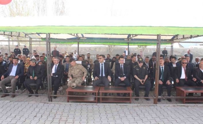 Muradiye’de 23 Nisan coşkusu