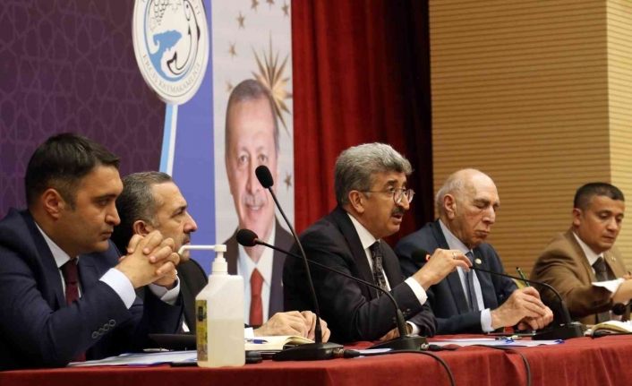 Vali Bilmez Erciş’te muhtarları dinledi