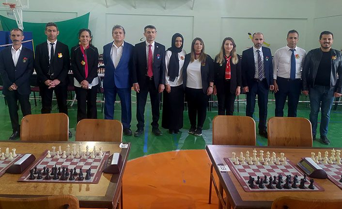Van'da 300 öğrenci Satranç Turnuvasında kıyasıya yarıştı
