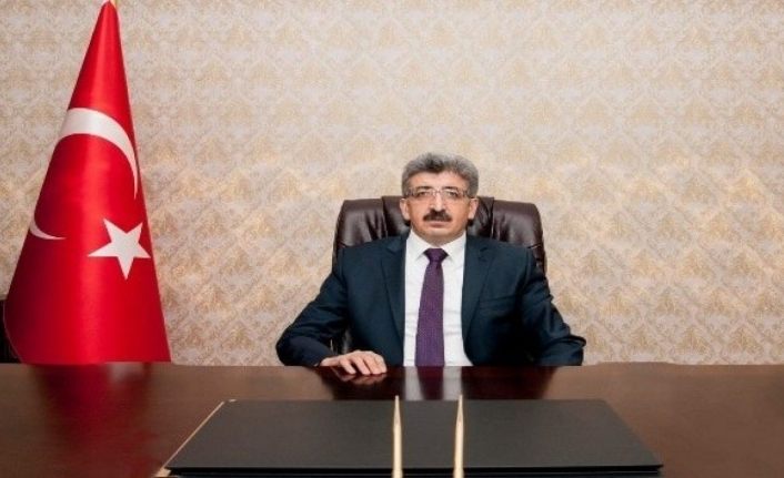 Van Valisi Bilmez, 23 Nisan Ulusal Egemenlik ve Çocuk Bayramı nedeniyle mesaj yayımladı
