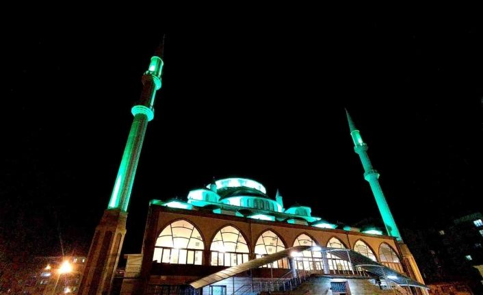 Van’da 2 yılın ardından ilk teravih heyecanı