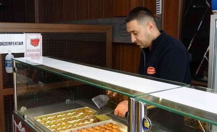 Van’da bayramın ‘tatlı telaşı’ başladı