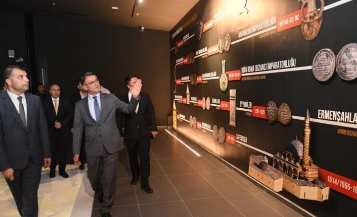 Van Valisi Balcı; “Van müzesiyle tarihe yolculuk yapın”