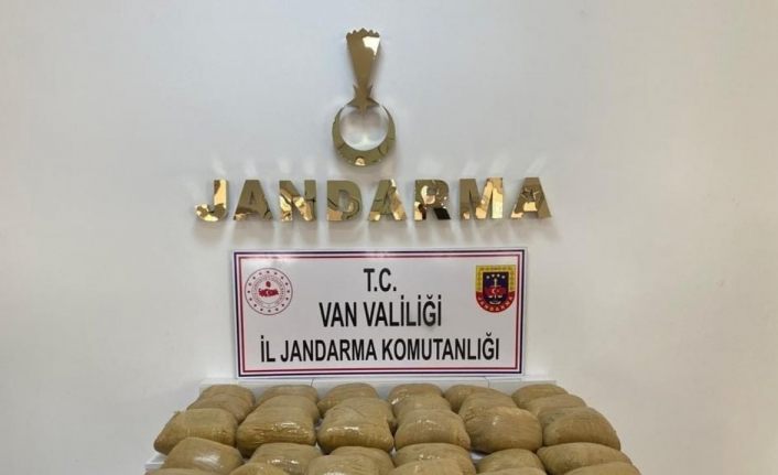 Van’da 357 kilogram toz esrar ele geçirildi