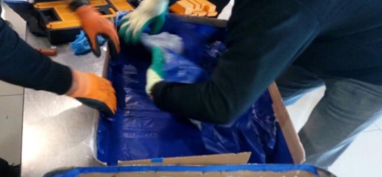 Havalimanından geçirilmek istenen uyuşturucu 