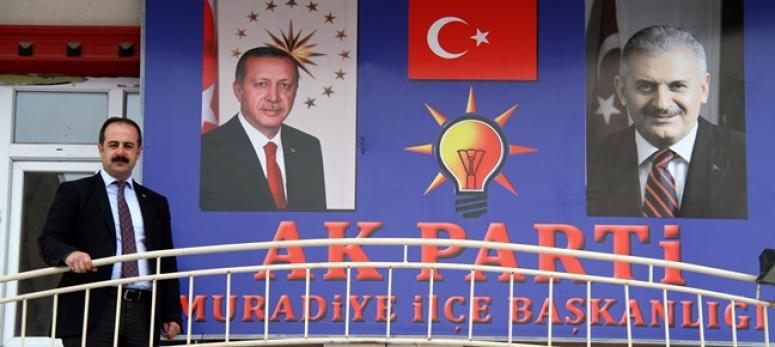 AK Parti yeni binasına taşındı