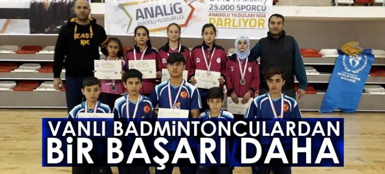 Vanlı badmintonculardan bir başarı daha