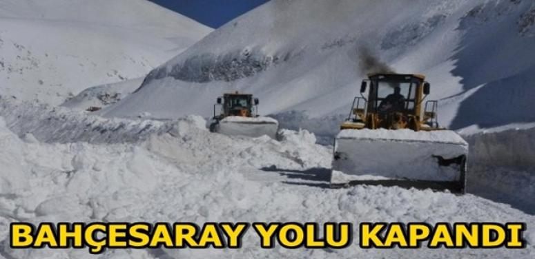 Van Bahçesaray yolu ulaşıma kapandı