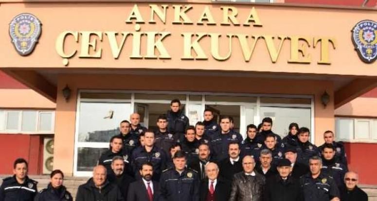 Çevik Kuvvet polisine moral ve destek ziyareti