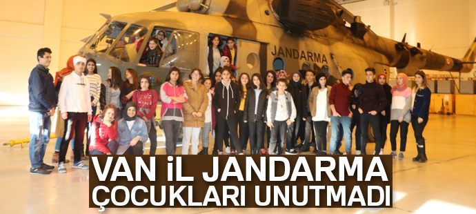 Van il jandarma çocukları unutmadı
