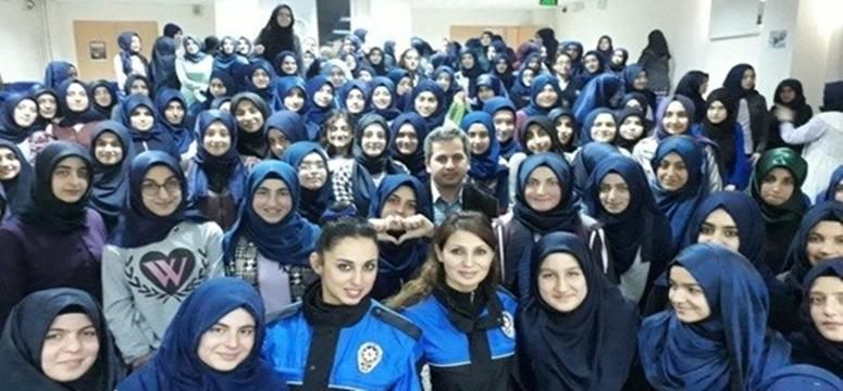 Van polisi 20 bin öğrenciye ulaşmayı hedefliyor