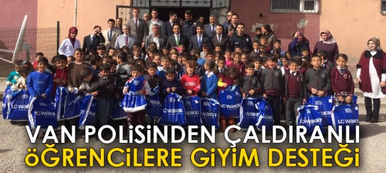 Van polisinden Çaldıranlı öğrencilere giyim desteği
