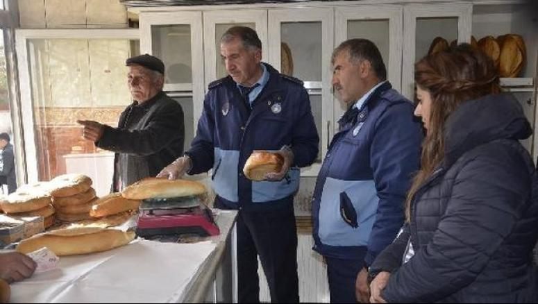 Erciş Belediyesi zabıta ekiplerinden denetim