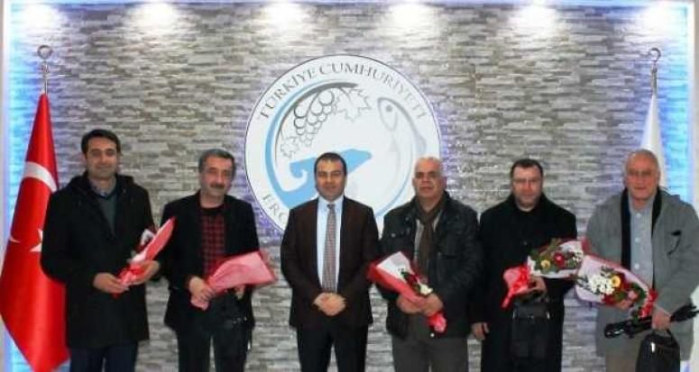 Erciş Kaymakamı Yaşar Çalışan Gazeteciler Gününü kutladı