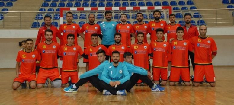 Erek Beş Yıldız Hentbol Takımı ligin ilk yarısını lider bitirdi
