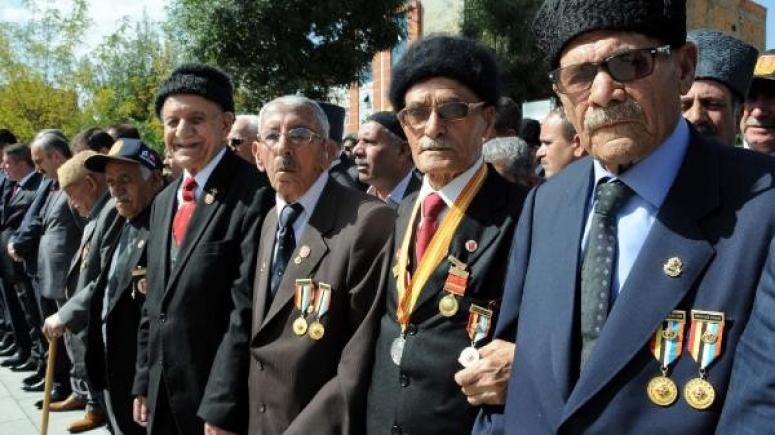 Van Valisi Taşyapan