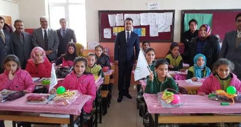 Gevaşlı öğrencilere uzanan yardım eli