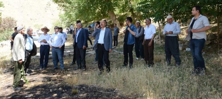  Kaymakam Akgül, yangının çıktığı bölgede incelemelerde bulundu