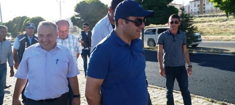 Erciş sahil yolu sıcak asfalta buluştu