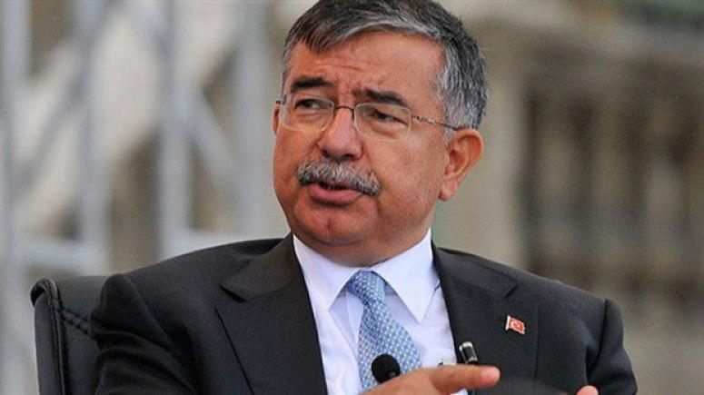 Milli Eğitim Bakanı İsmet Yılmaz Van