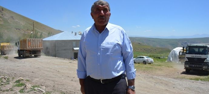 Akçift Mahalle Muhtarı Eryiğit