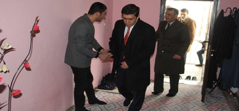 Kaymakam Öztürk