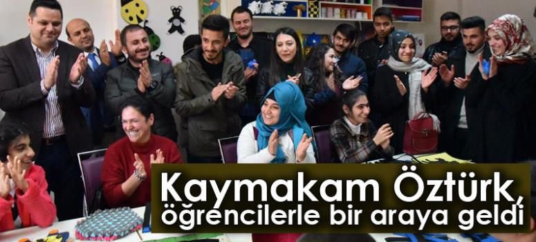 Kaymakam Öztürk, öğrencilerle bir araya geldi
