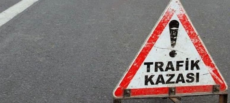 Okula giden öğrencilere kamyonet çarptı: 2 yaralı