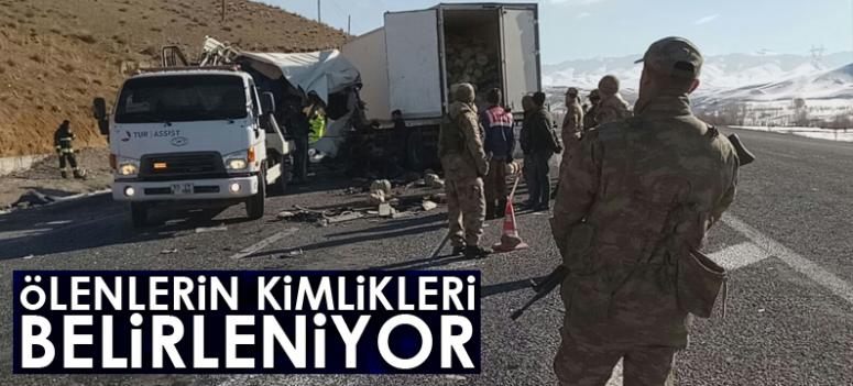 Tırla minibüsün çarpıştığı kazada ölenlerin kimliği belirleniyor