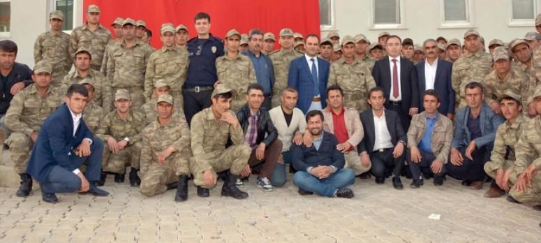 Güvenlik korucuları yemin edip göreve başladı