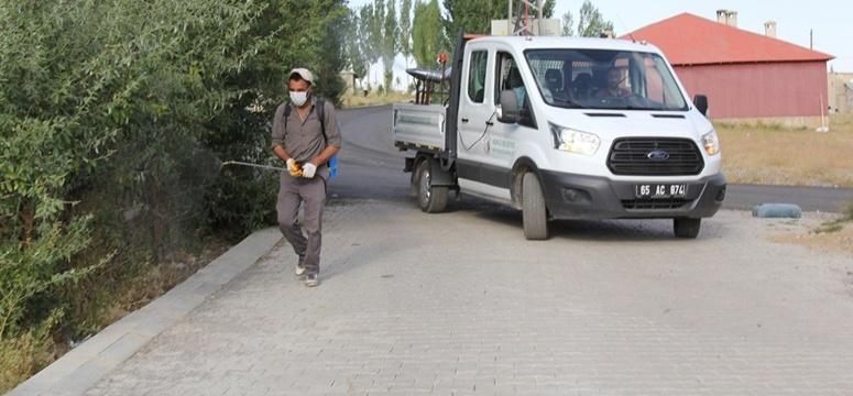 Başkale Belediyesinden ilaçlama çalışması