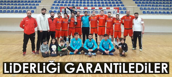 Van Erek Beş Yıldız Hentbol Takımı liderliği garantiledi