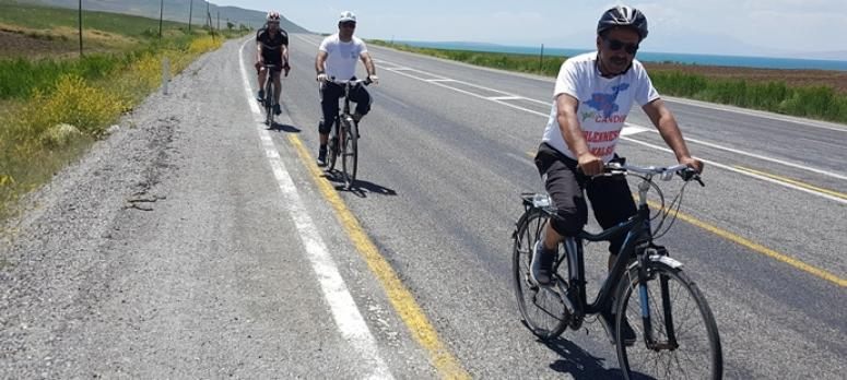 Van Gölü balığı için pedal çevirdiler