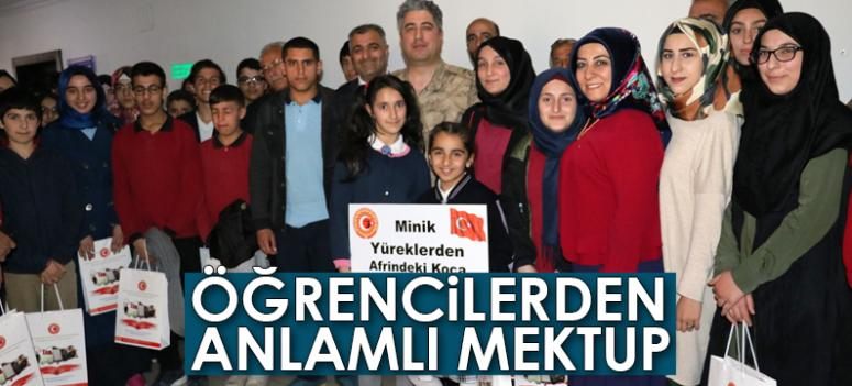 Vanlı öğrencilerden Afrin