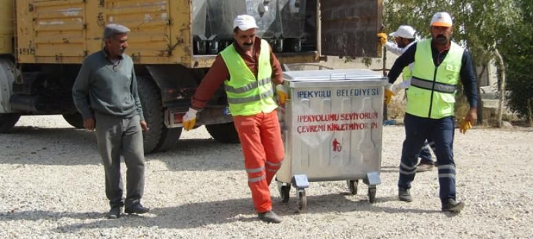 İpekyolu Belediyesi ilçe genelinde çöp konteynır dağıtımını tamamladı
