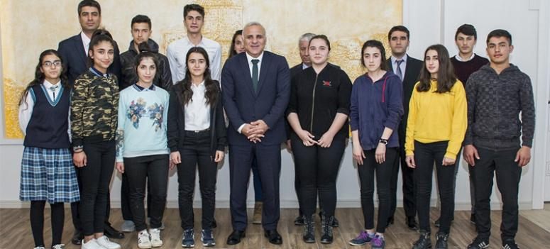 Van Çocuk Hakları Komitesi üyelerinden Vali Zorluoğlu