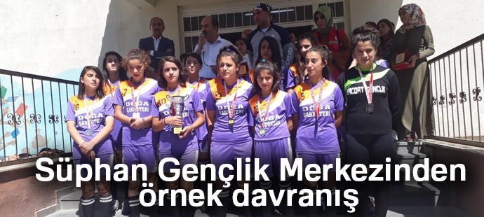 Süphan Gençlik Merkezinden örnek davranış