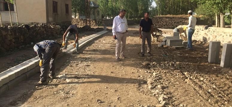  Çaldıran Belediyesinden yol yapım çalışması