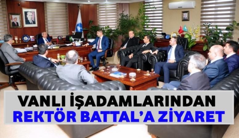 Vanlı iş adamlarından Rektör Battal
