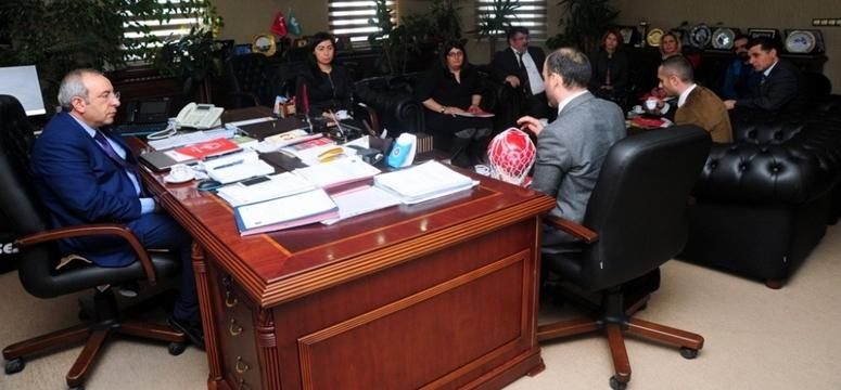 Özel Sporcular Türkiye temsilcilerinden Rektör Battal