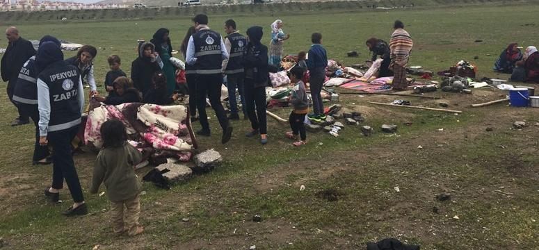  İpekyolu Belediyesinden seyyar satıcı ve çadır operasyonu