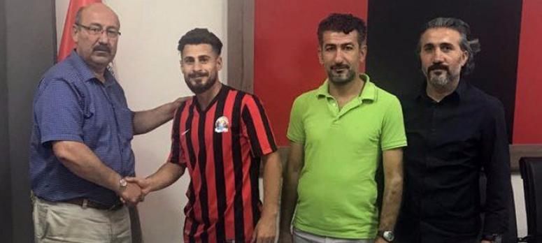  Emrah Tacir, yeniden baba ocağında
