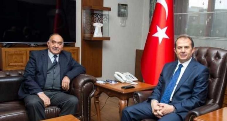 Sendika temsilcilerinden Vali Taşyapan
