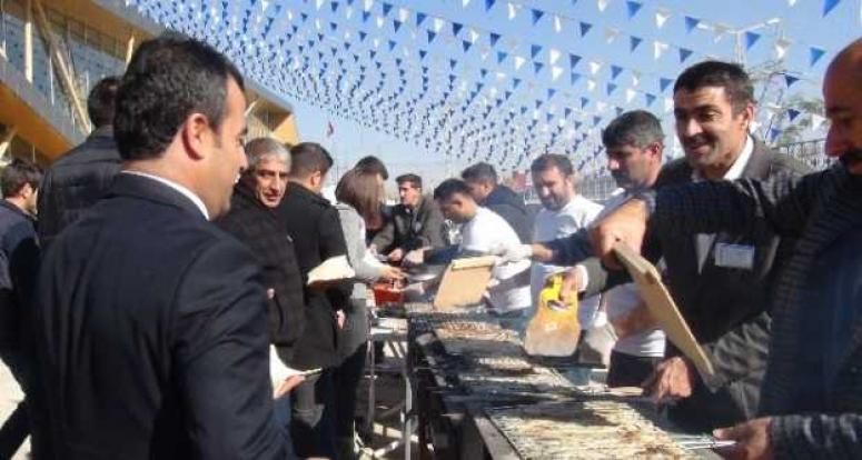 Turizmcilere inci kefali ve ayran aşı ikramı