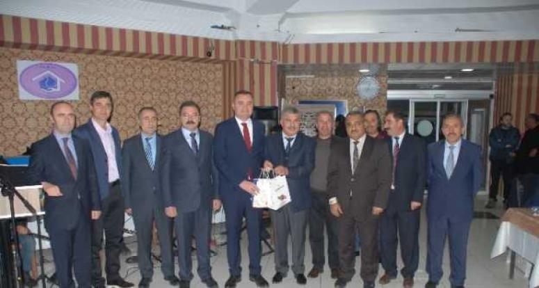 Tuşba Kaymakamı Sarı