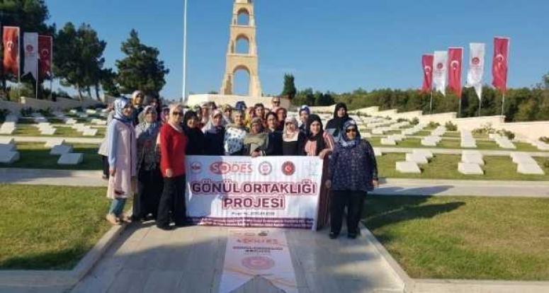 Tuşbalı kadınlar Çanakkale