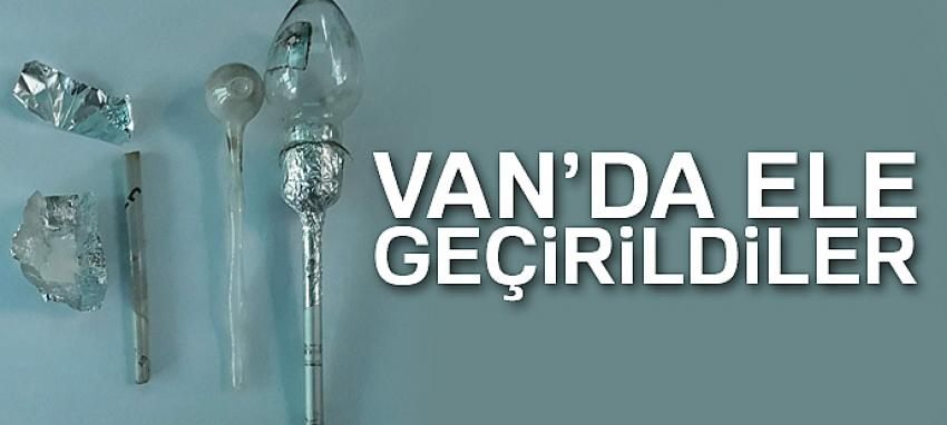 Tır sürücüsü uyuşturucu madde ve içme aparatıyla yakalandı