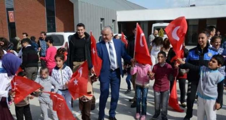 Van polisinden uçurtma şenliği